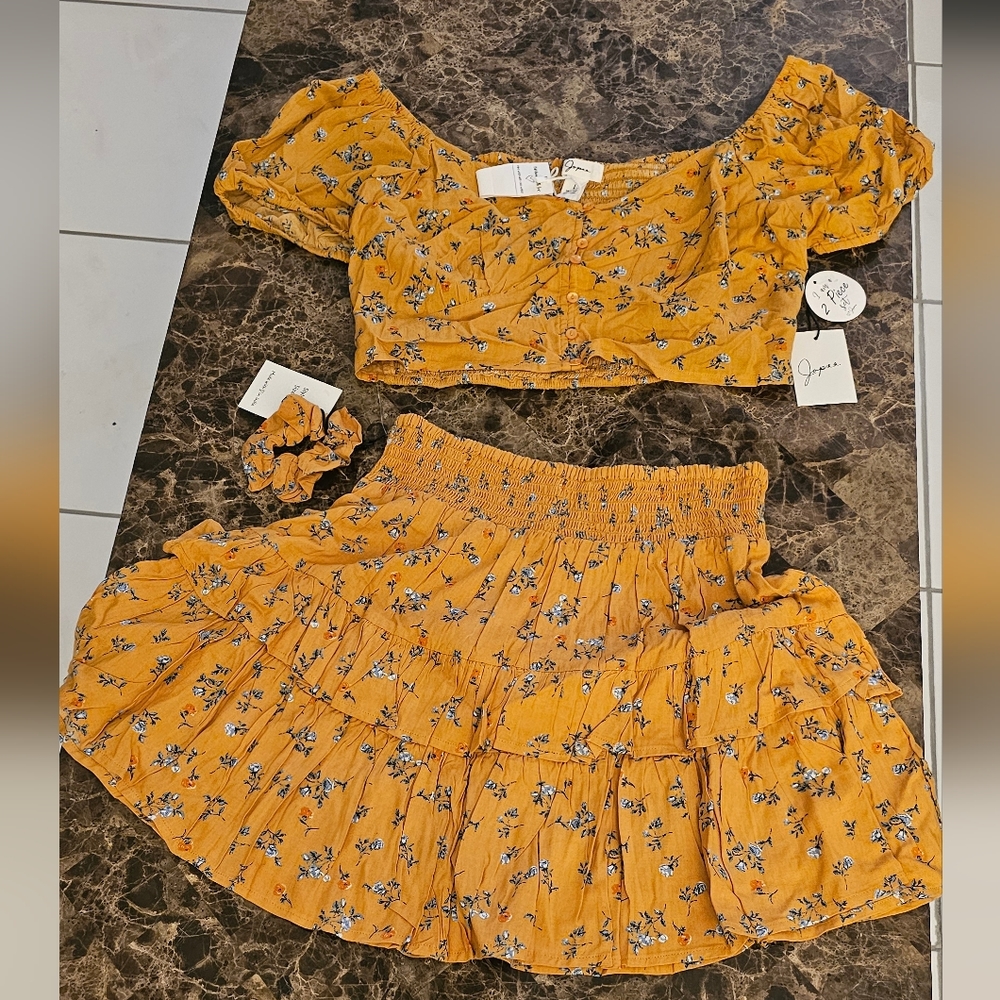 Japna. LG mustard 2pc 100%Rayon  skirt set